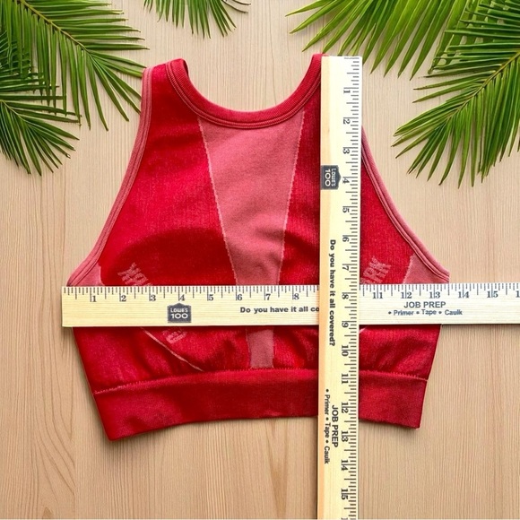 Gymshark Women’s Red Seamless High Neck Sports Bra - Size Small - Picture 8 of 10